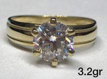 Load image into Gallery viewer, 10k Gold Solitaire Ring