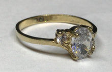 Load image into Gallery viewer, 10K Gold Engagement Ring
