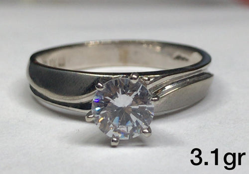 10K Gold Blonde Solitaire Ring