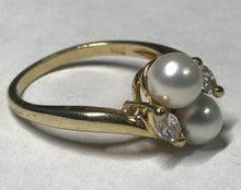 Load image into Gallery viewer, 10K Gold Pearl Ring