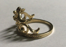 Load image into Gallery viewer, 10K Gold Crown Ring