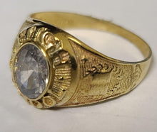 Load image into Gallery viewer, 10K Gold Graduation Ring