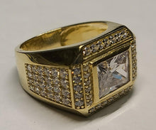 Load image into Gallery viewer, 10K Gold Men Rectangle Ring