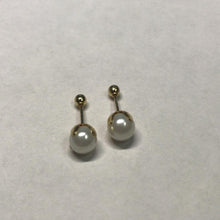 Load image into Gallery viewer, 14K Gold Pearl Stud Earrings