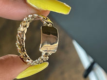 Load image into Gallery viewer, Cuban link ring with plate